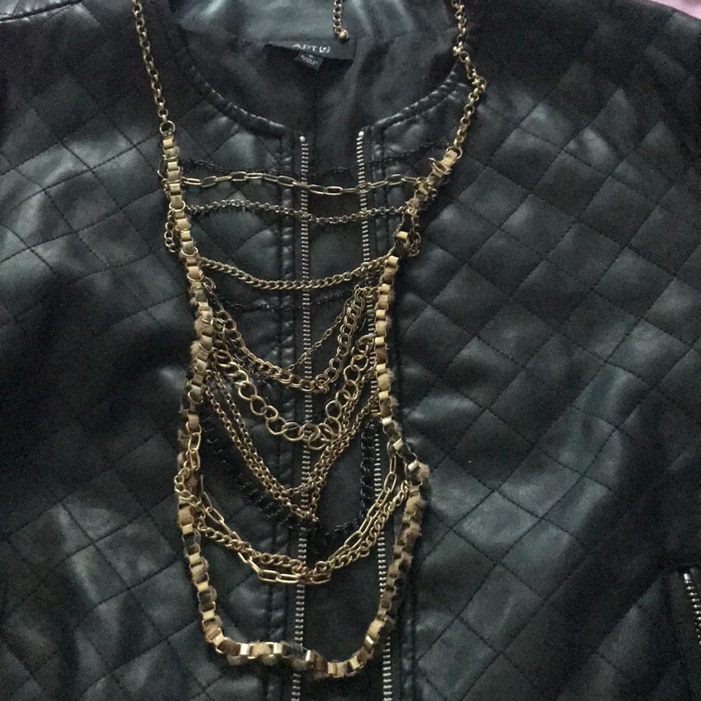 Multi layer gold necklace
